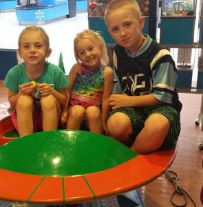 Meet your Posher, Laura